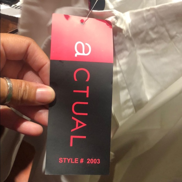 New White scrubs - Picture 5 of 8